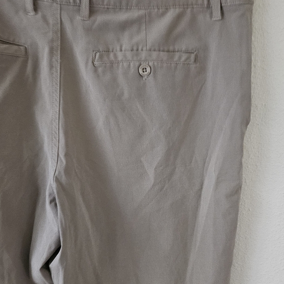 Swiss Tech Men's Active Wear Short Pants Size 36. - Picture 8 of 15